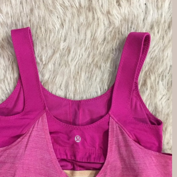 Lululemon athletic top with sports bra. Size 6US - Picture 5 of 8